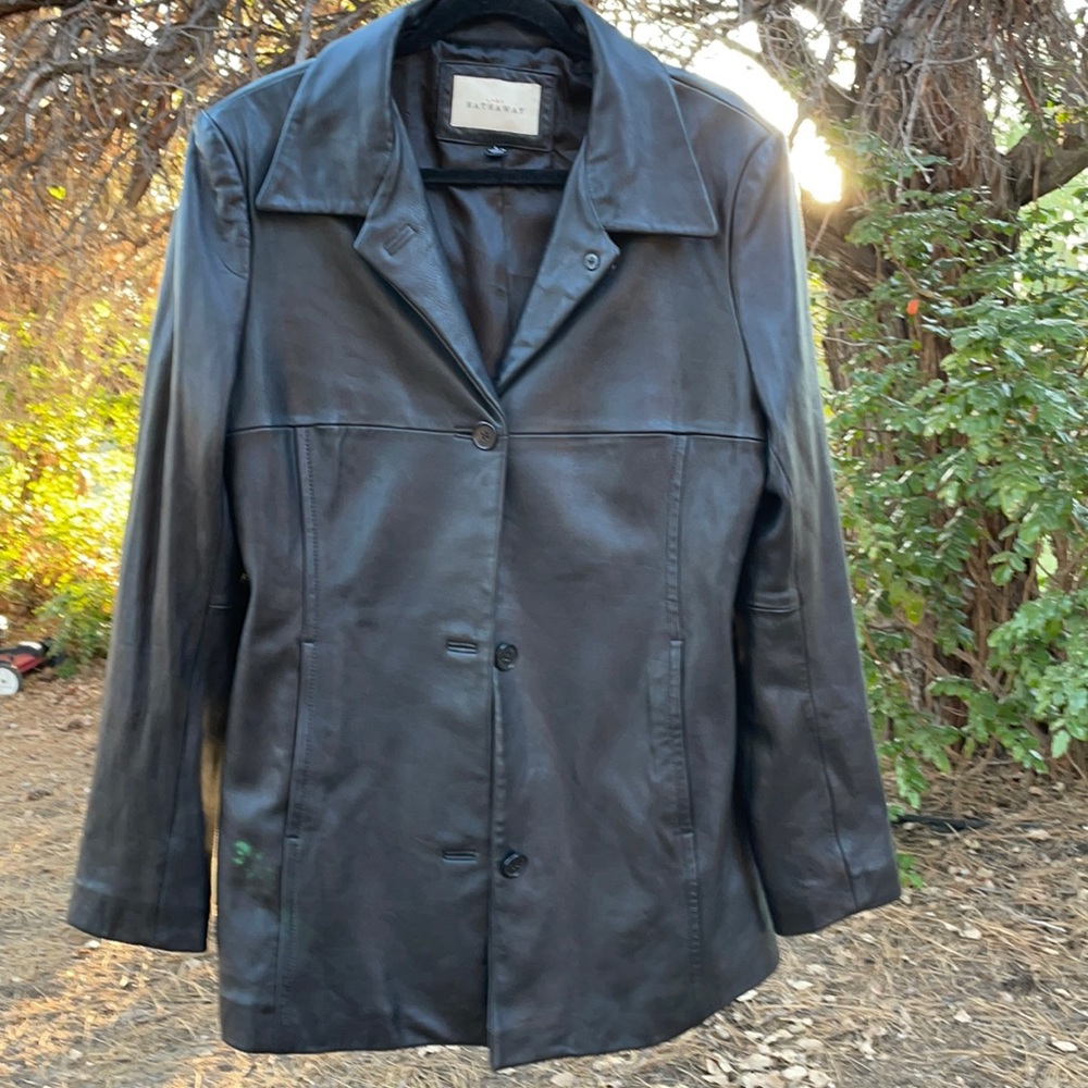 Women’s fitted black leather jacket